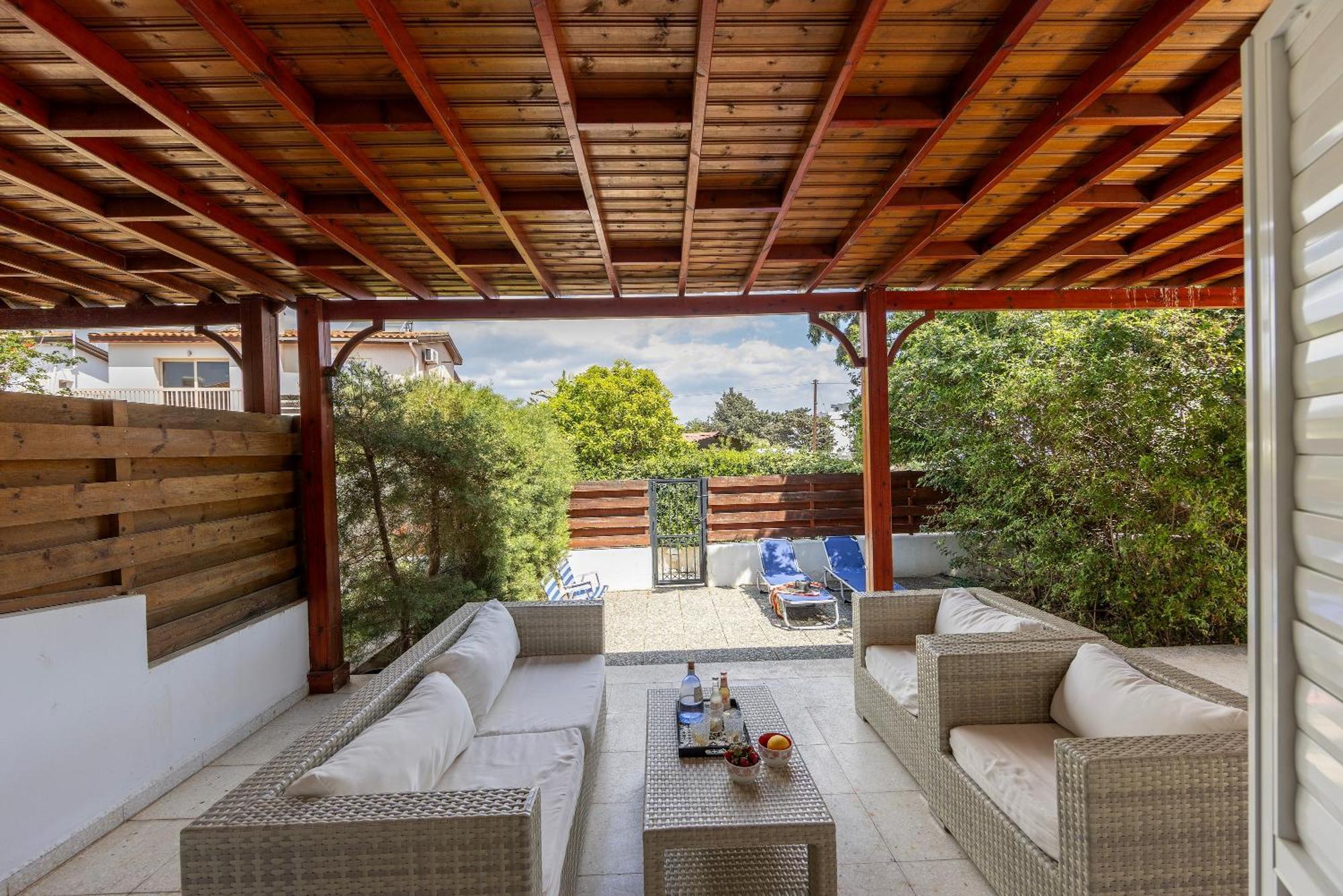 Larnaca Villa Marina Менеоу Экстерьер фото