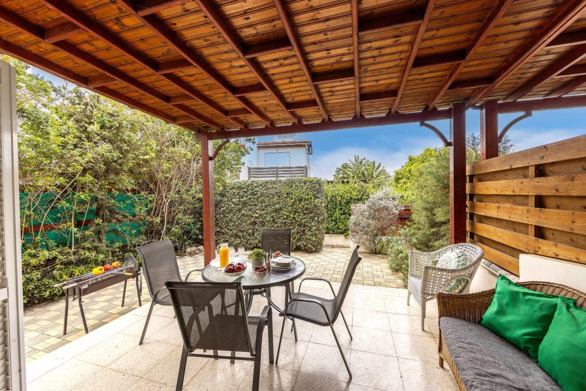 Larnaca Villa Marina Менеоу Экстерьер фото