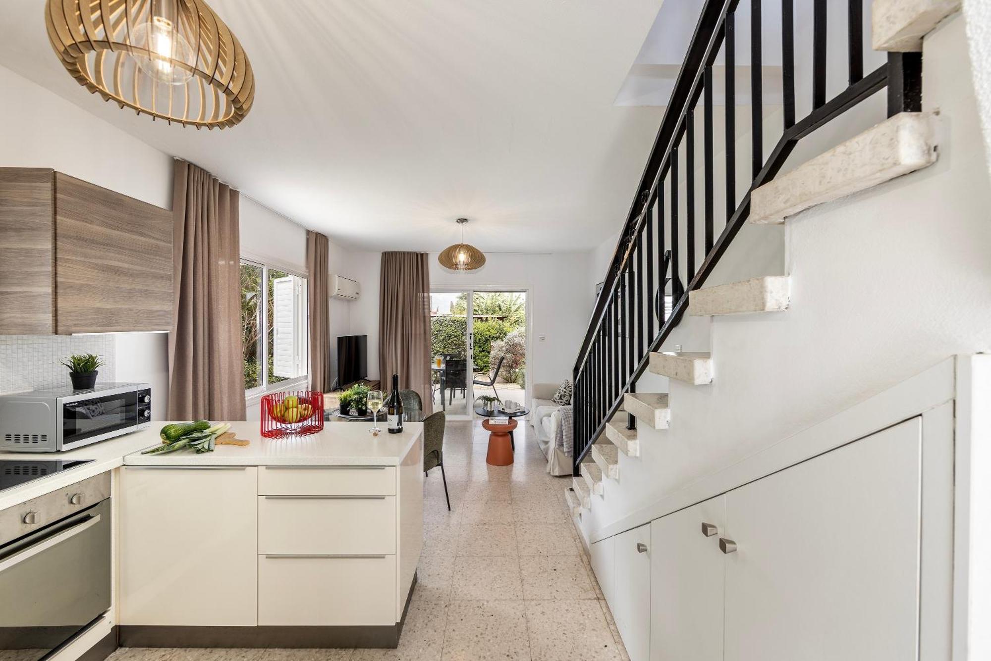 Larnaca Villa Marina Менеоу Экстерьер фото