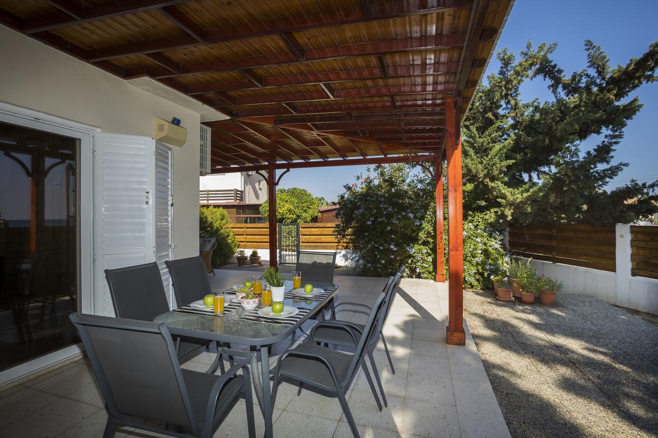 Larnaca Villa Marina Менеоу Экстерьер фото