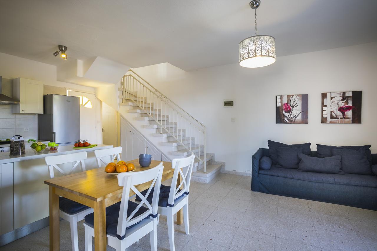 Larnaca Villa Marina Менеоу Экстерьер фото